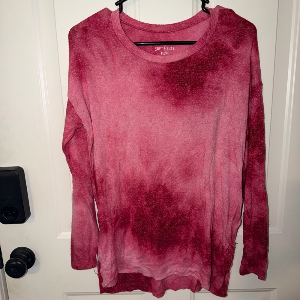 American Eagle Outfitters Red Tie-Dye Long Sleeve Top